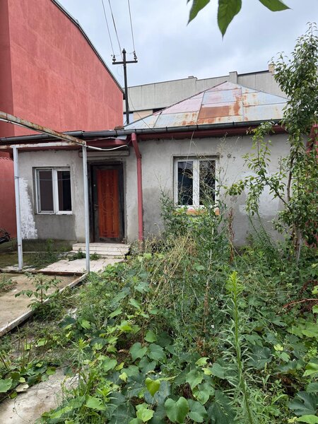 Piata Progresului, Drumul Gazarului, zona exclusiv de case si vile.